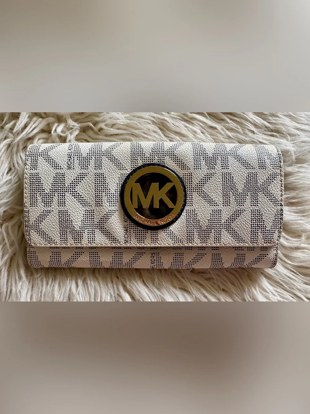 Michael Kors Vanilla Signature MK Logo Fulton Flap Continental Wallet Clutch EUC